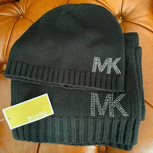Michael Kors Women`s Classic Rib Scarf And Hat 2 Piece Set Black NWT